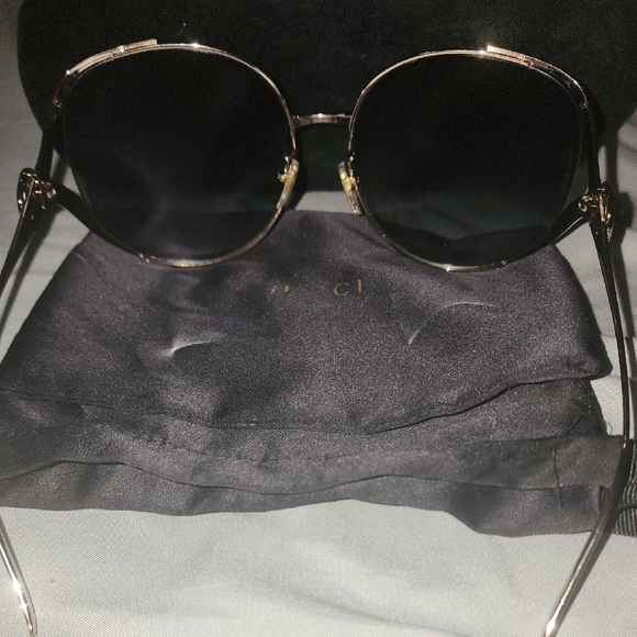 Gucci Women\'s Sunglasses with Gold Frame and Gray Lenses main image 5